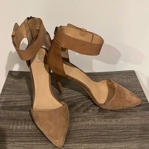Genuine Suede Leather heels , Joe’s brand excellent condition SZ 9.5 Tan color